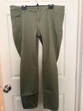 Old Navy RockStar Pants in Olive